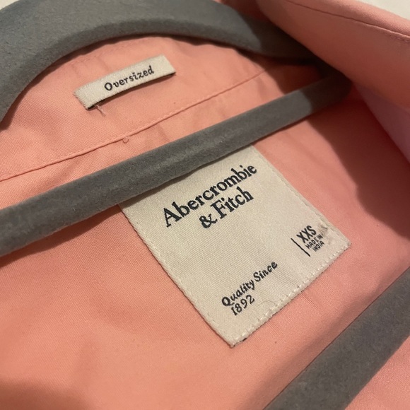 A&F oversized Poplin Colorblock Button-Up Shirt - Picture 4 of 4